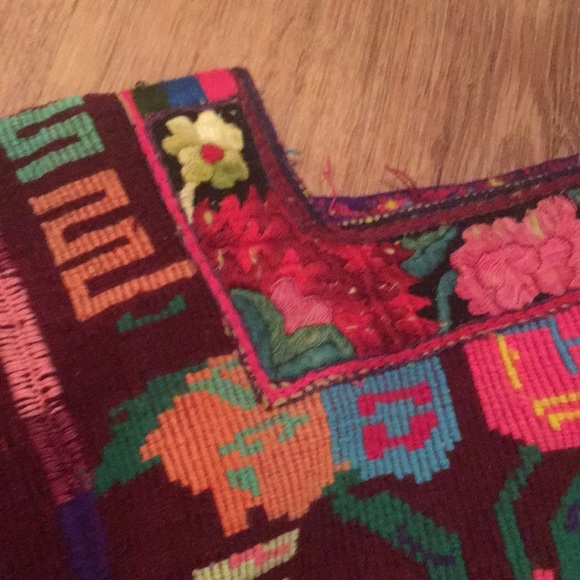 Ethnic top. - Picture 3 of 5